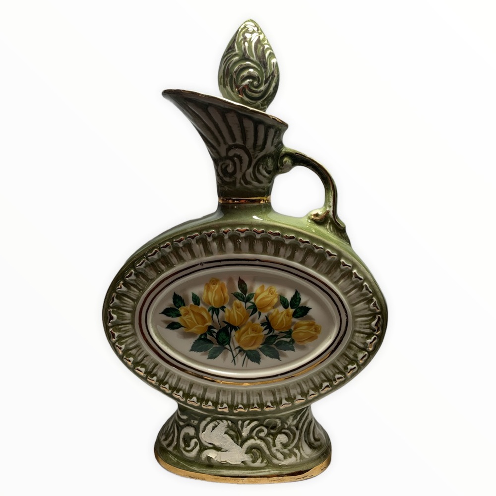 VINTAGE 1969 JAMES B. BEAM REGAL CHINA DECANTER BOTTLE w. original cork stopper
